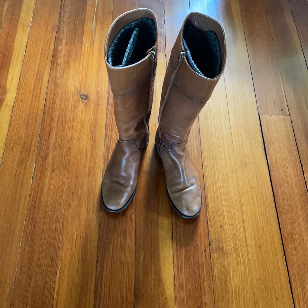 Leather brown boots by Massimo Dutti.Size 8 US.